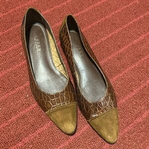 Ralph Lauren SlipOns💕.    Size 8.5